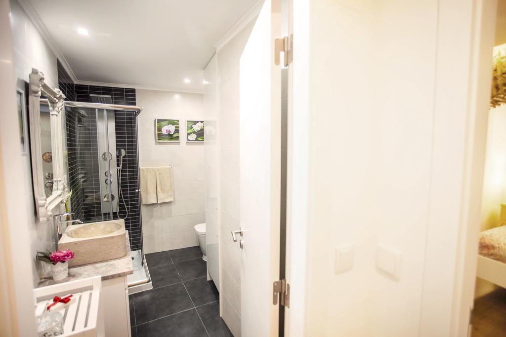 Typical Bairro Alto Apartment Lisabona Exterior foto